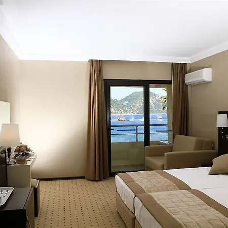 Munamar Hotel İçmeler